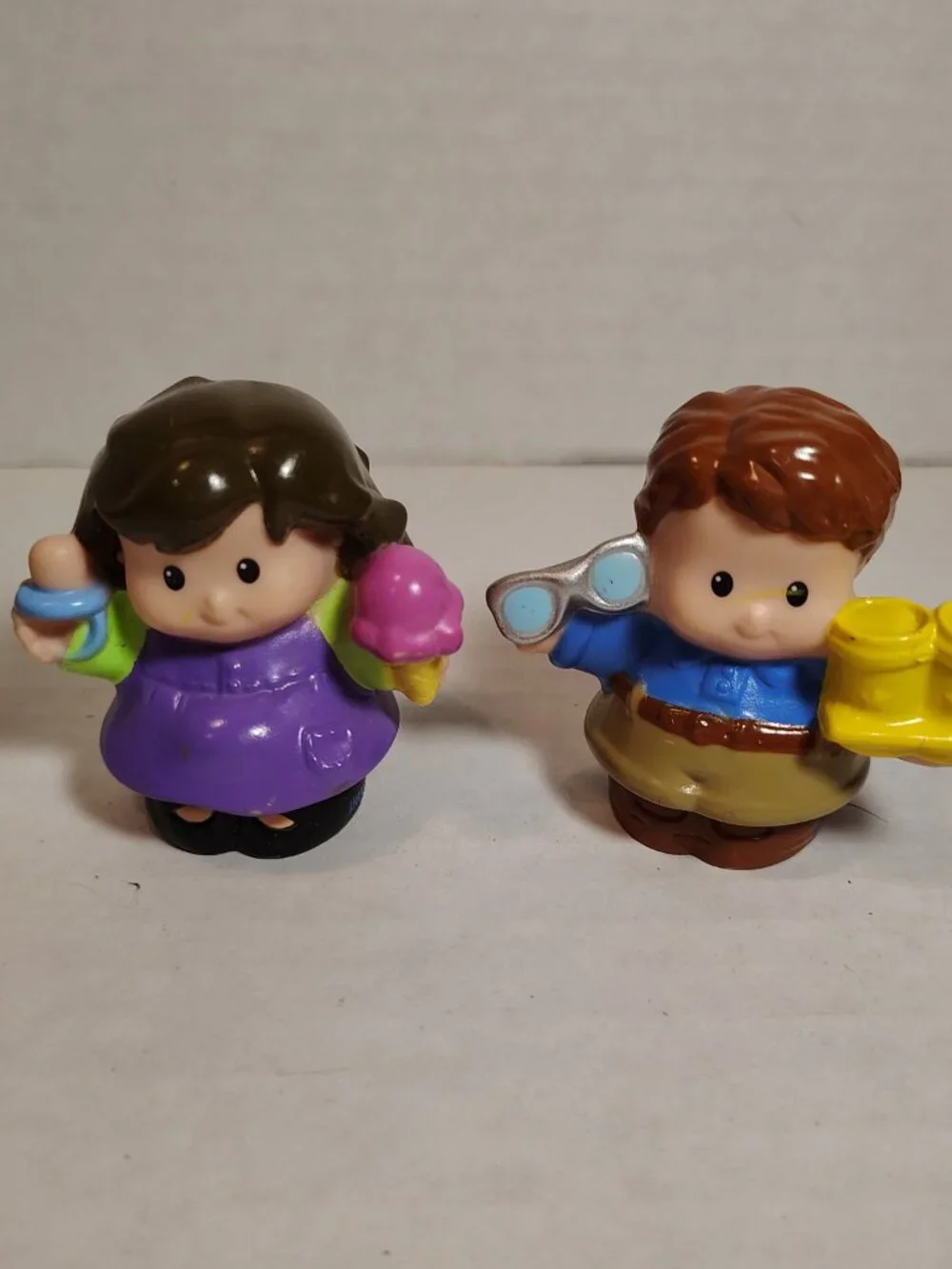 Fisher Price 15 Little People Construction Mechanic Zoo Beach Noah